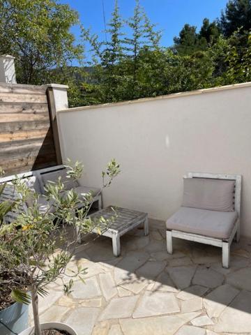 Azur Appart 4 Pers - Parking - Terrasse - 10Min Du Centre Cassis Dış mekan fotoğraf